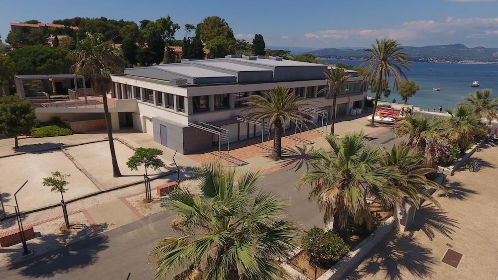 Hotel Helios & Spa - Ile Des Embiez Six-Fours-les-Plages Exterior photo